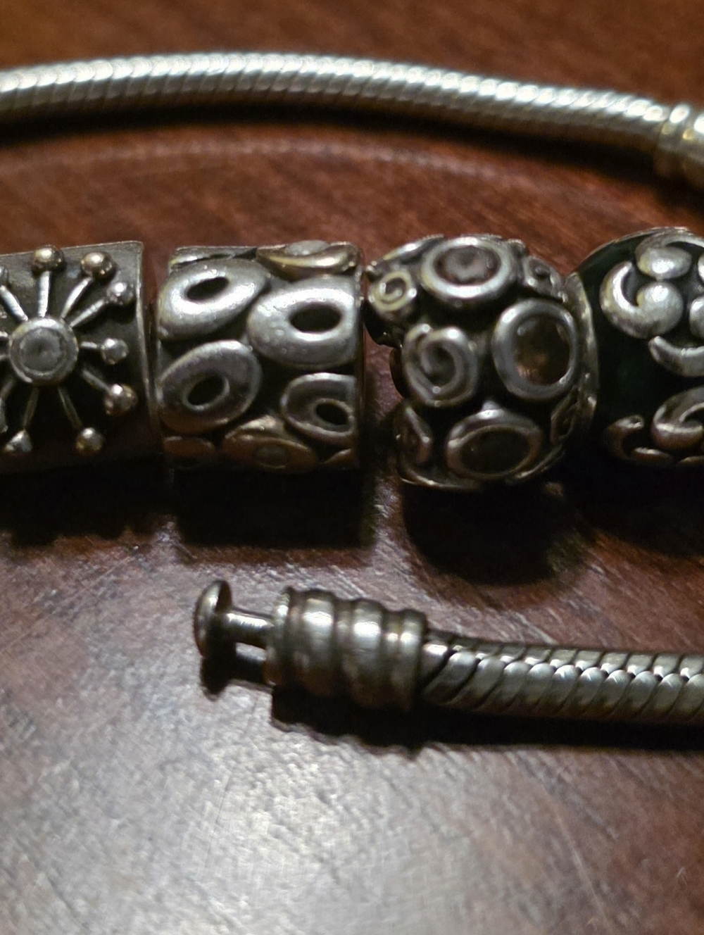 All Retired Original Pandora Moments 7.5 " Snake Chain 1 Clasp 7 Charms - Picture 3 of 16
